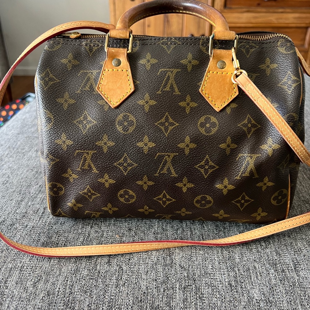 Vintage Louis Vuitton handbag from 90s